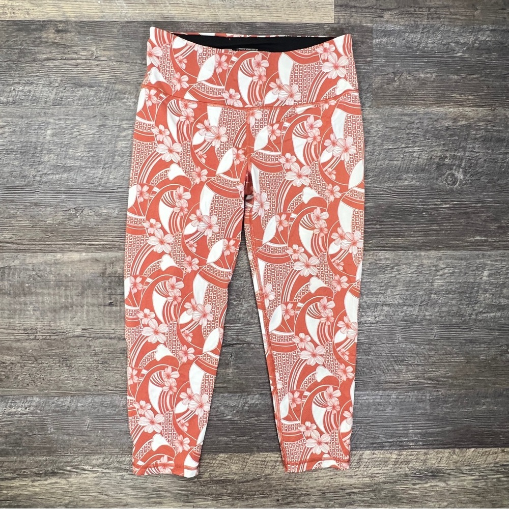 Victoria's Secret sport coral floral athletic leggings size medium M B152